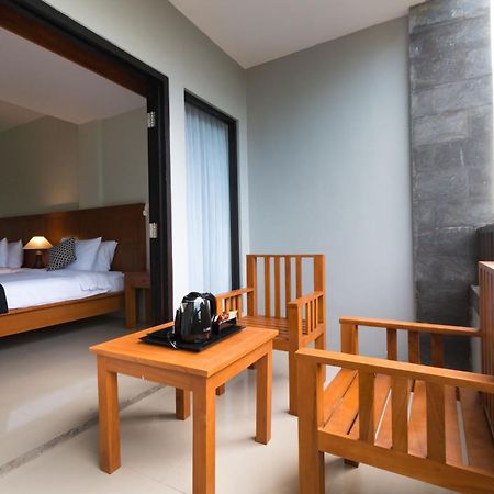 Ab Hotel Kuta By Agata Habitación foto